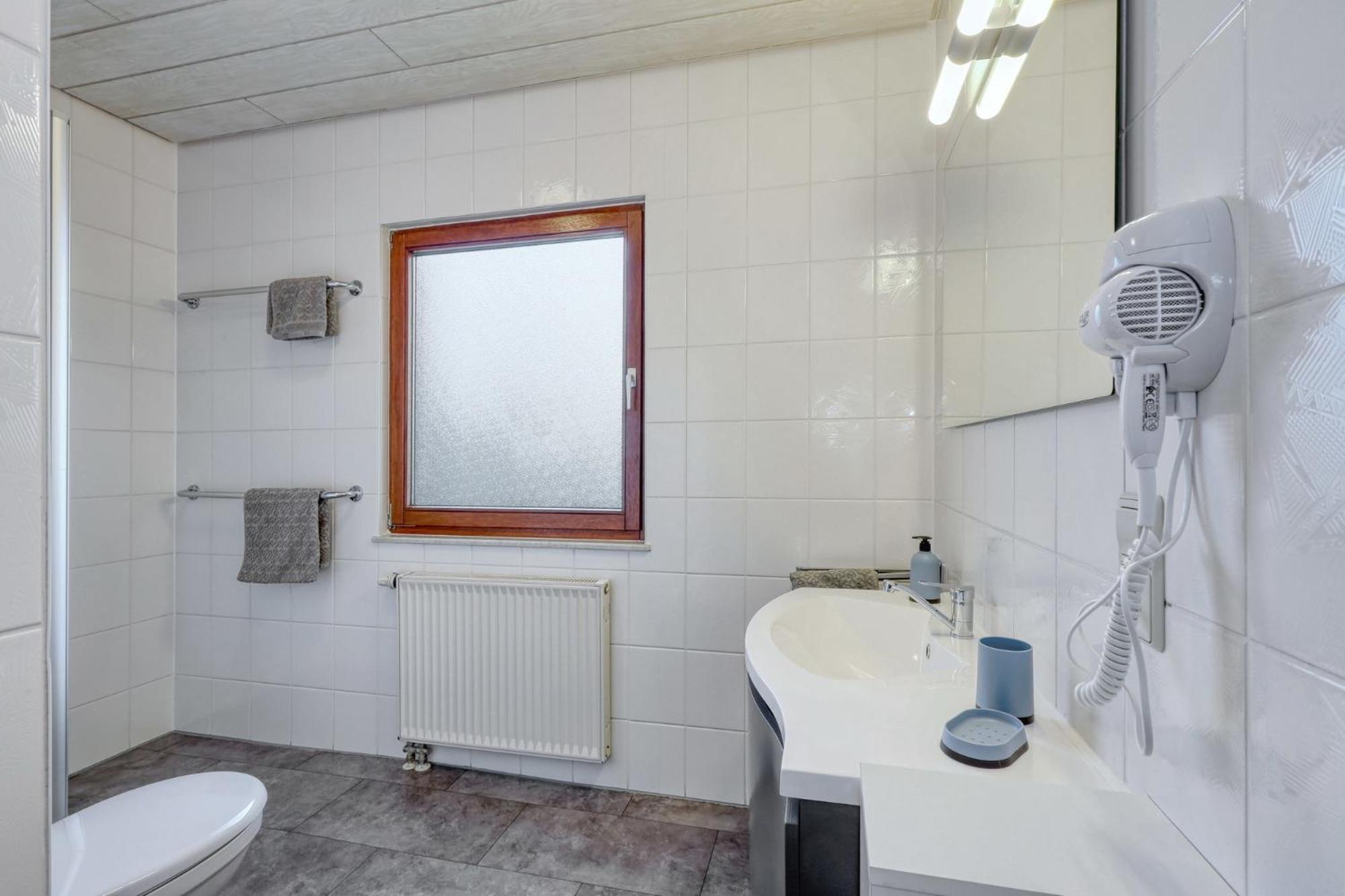 Ferienhaus Anne Mit Sauna, See, Wald Und Ruhe 基希海姆 外观 照片